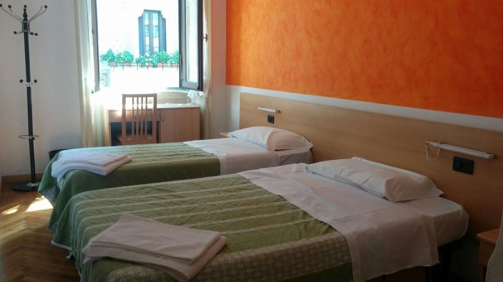 Adam'S House Hostel Milano Ngoại thất bức ảnh