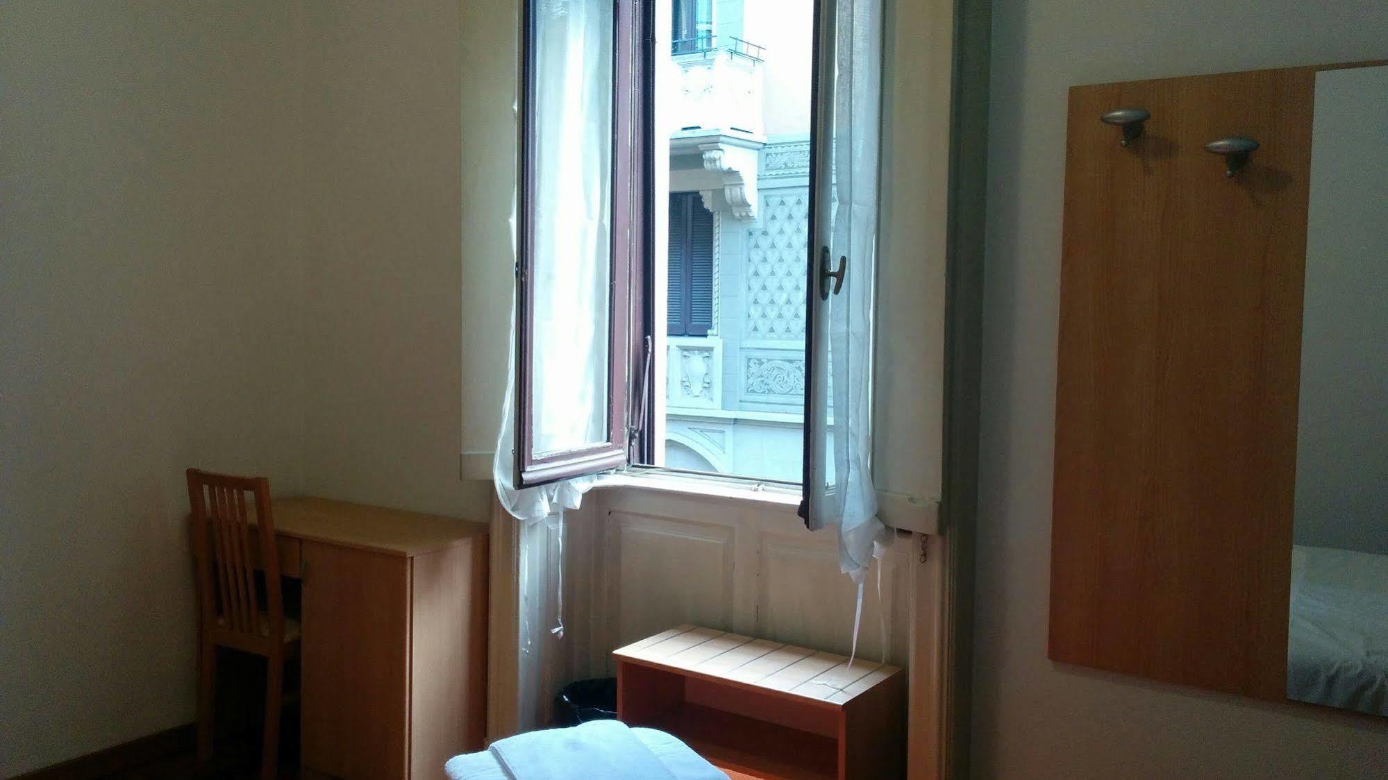 Adam'S House Hostel Milano Ngoại thất bức ảnh